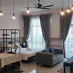 Molek Regency Taman Molek