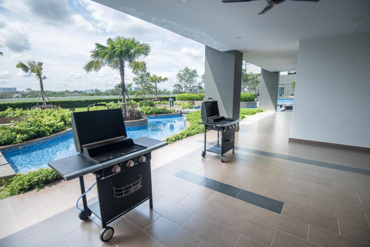 Molek Regency Taman Molek