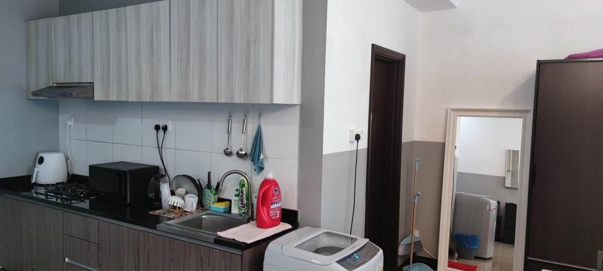 Molek Regency Taman Molek Hotel